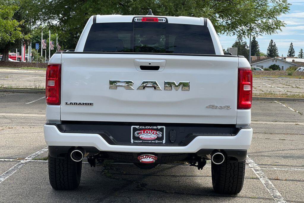 New 2026 RAM 1500 Laramie AWD/4WD image 5