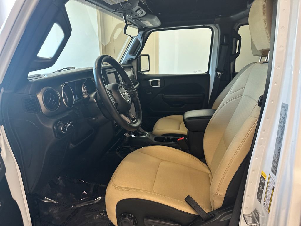 Used 2021 Jeep Wrangler Unlimited Sport image 12