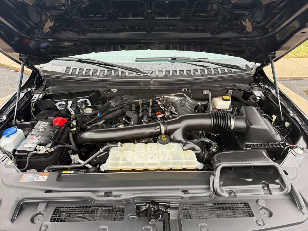 Used 2024 Ford Expedition Limited image 29