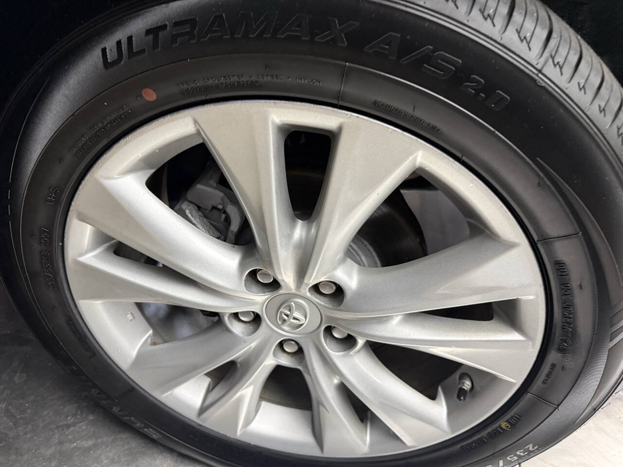 Used 2013 Toyota RAV4 Limited AWD/4WD image 29