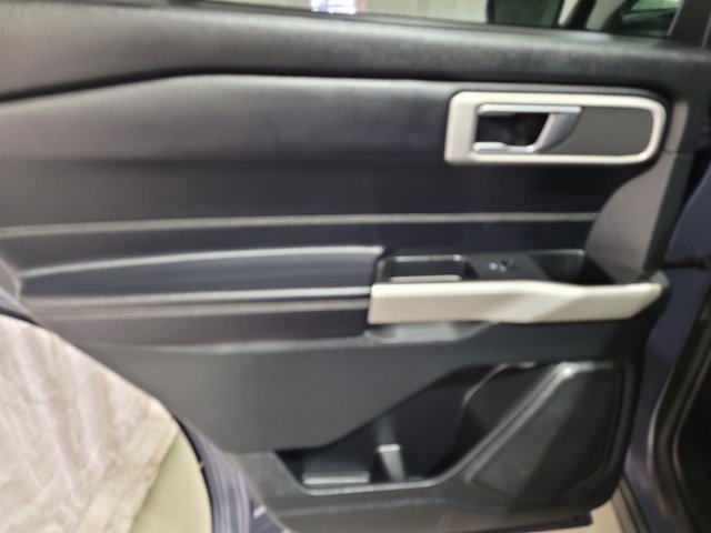 Used 2021 Ford Explorer XLT image 53