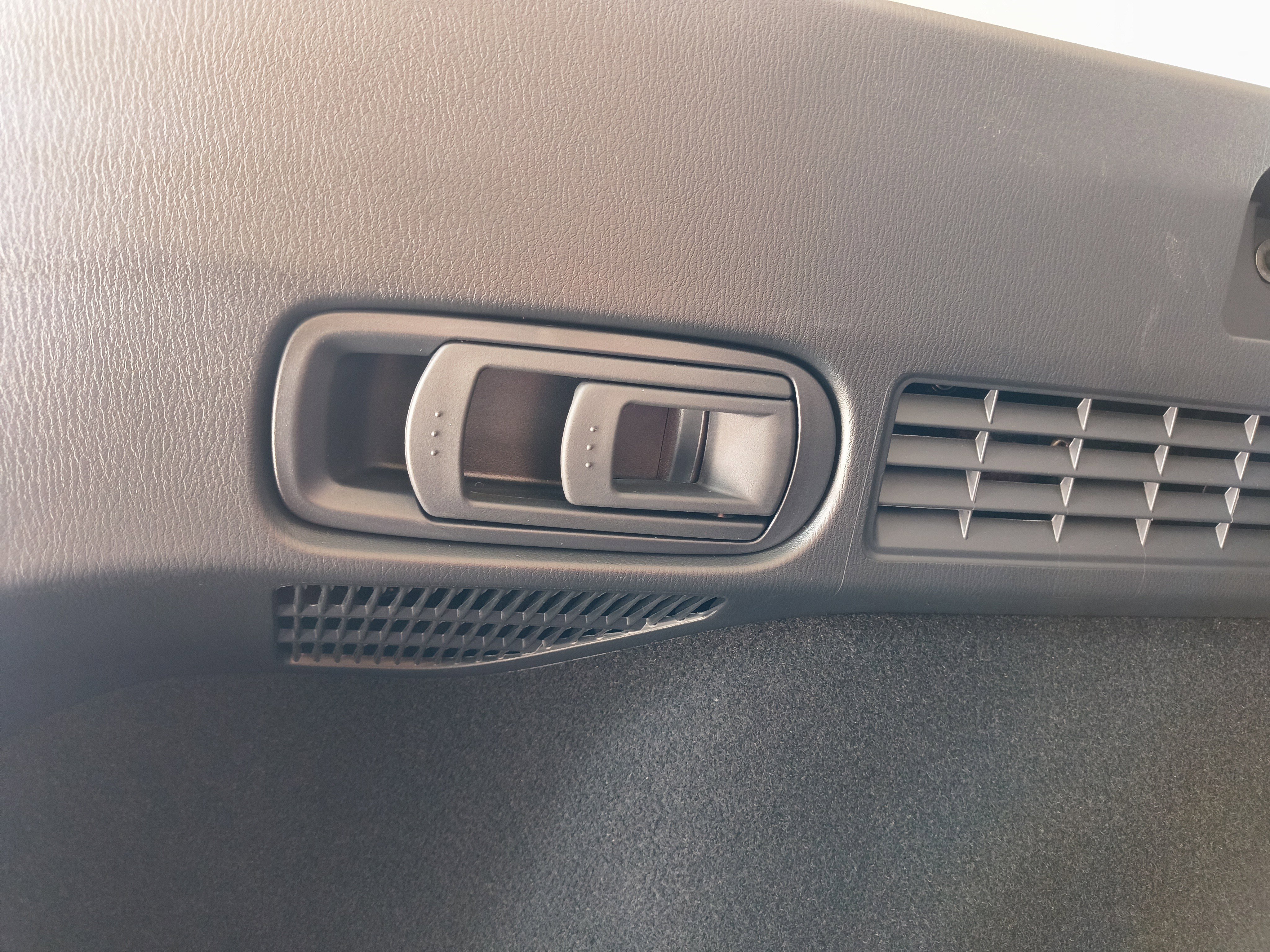 Used 2025 MAZDA CX-5 AWD 2.5 S w/ Preferred Package image 9