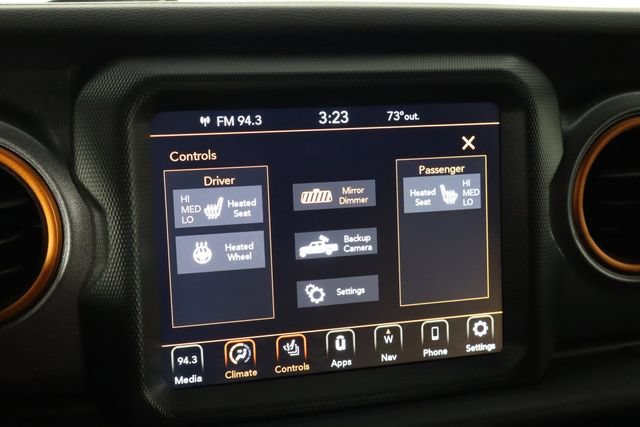 Used 2023 Jeep Gladiator Mojave w/ Cold Weather Group AWD/4WD image 31