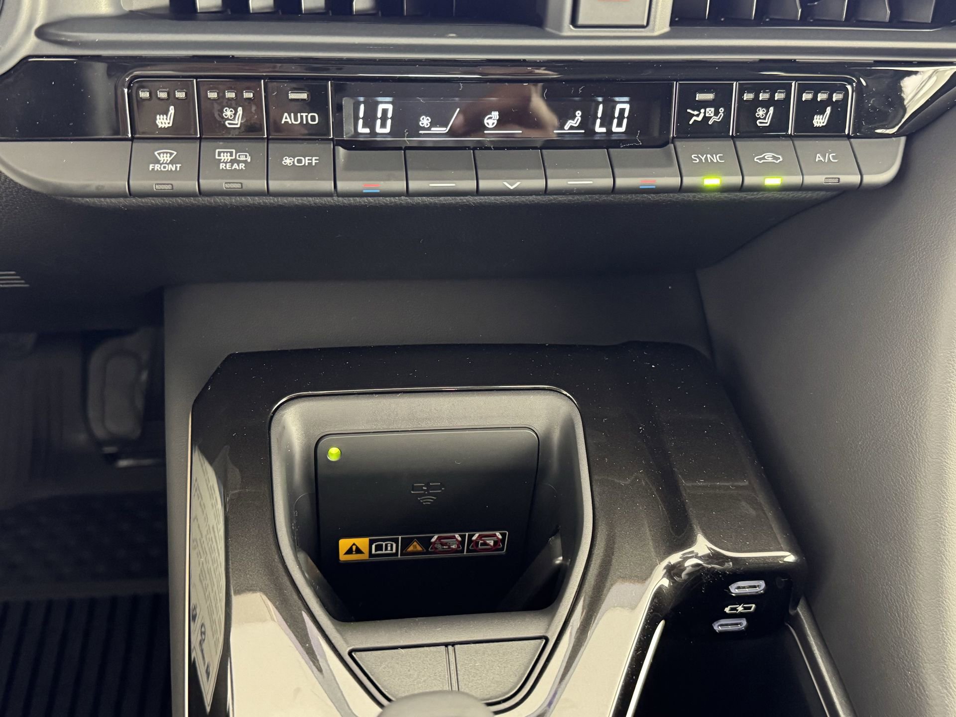 New 2026 Toyota Crown Signia AWD/4WD image 3