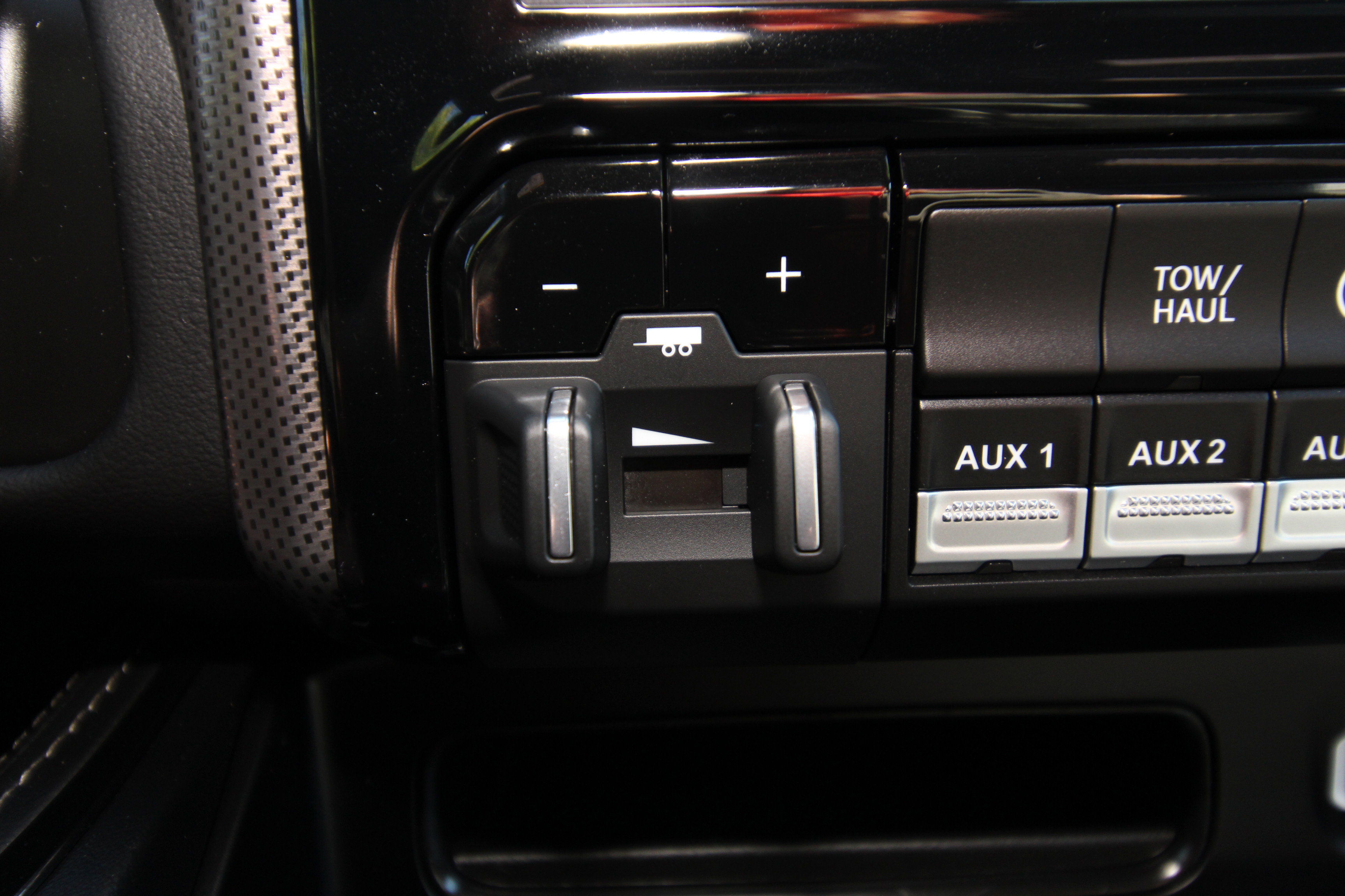 Certified 2024 RAM 3500 Limited image 39