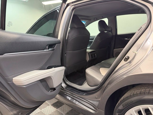 Used 2018 Toyota Camry XLE FWD image 27
