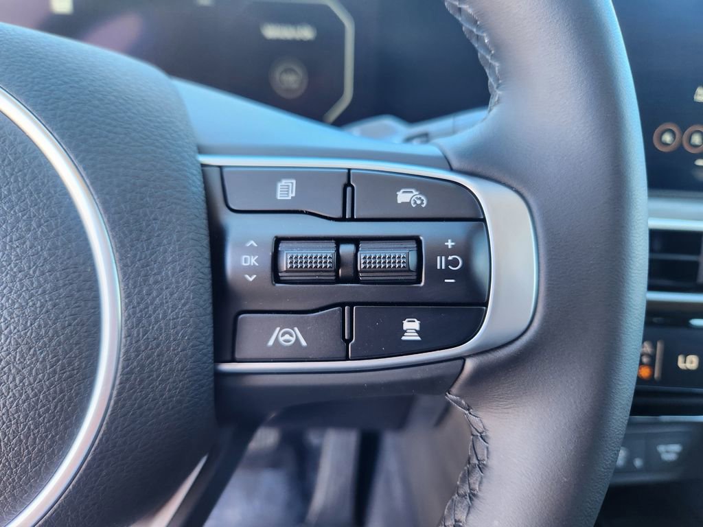 New 2025 Kia K5 EX image 16