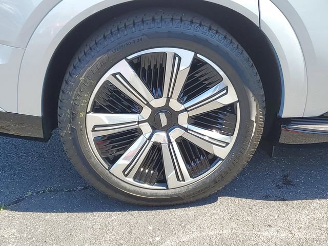 New 2025 Cadillac Escalade IQ Luxury 2 image 7