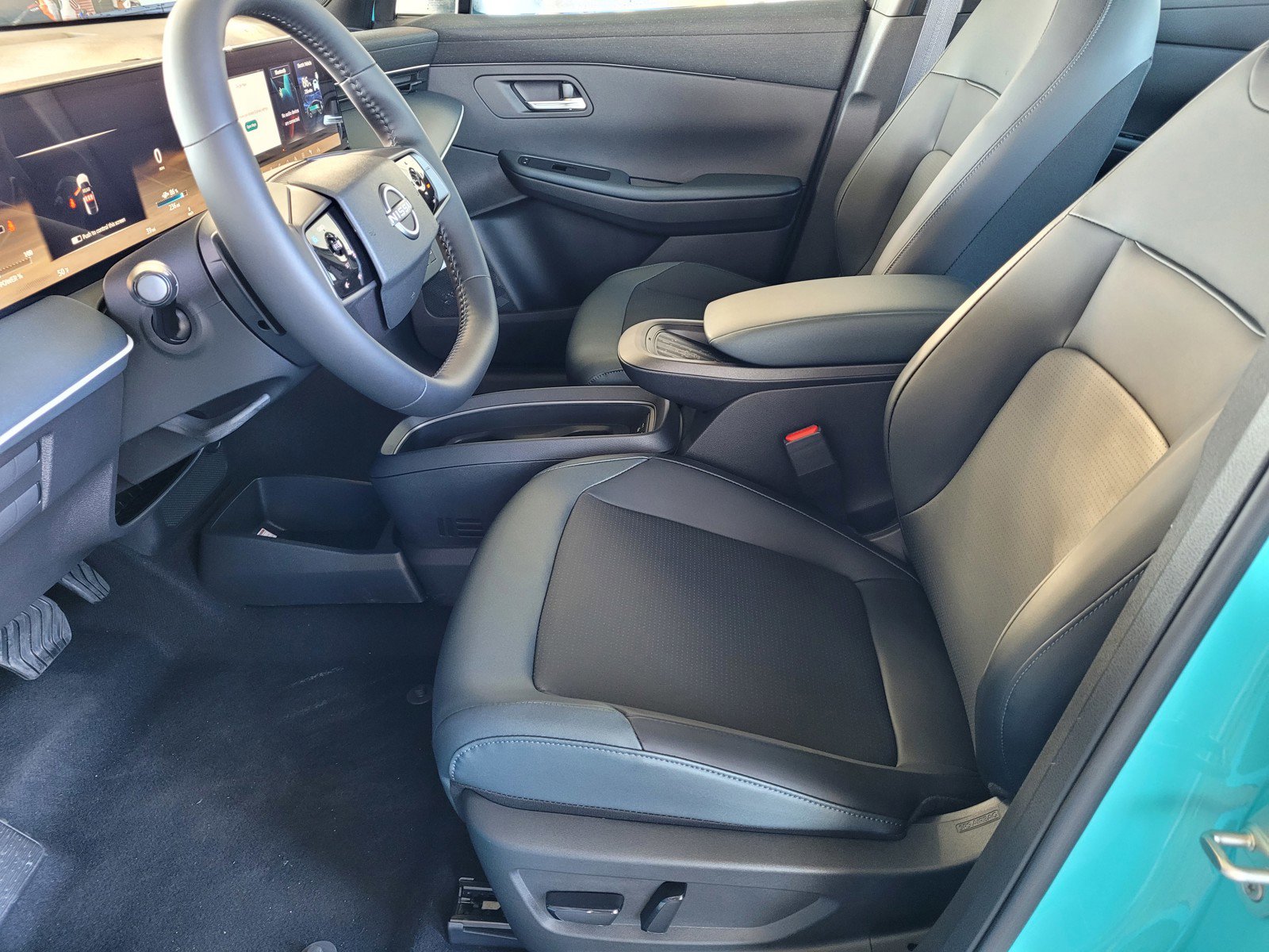 New 2026 Nissan Leaf SV+ w/ Floor Mat Package (SV+) image 9