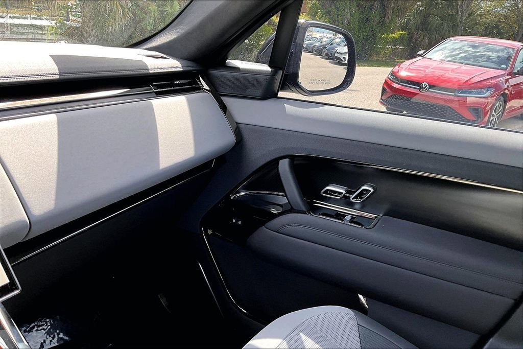 Used 2025 Land Rover Range Rover Sport SV Edition Two image 28