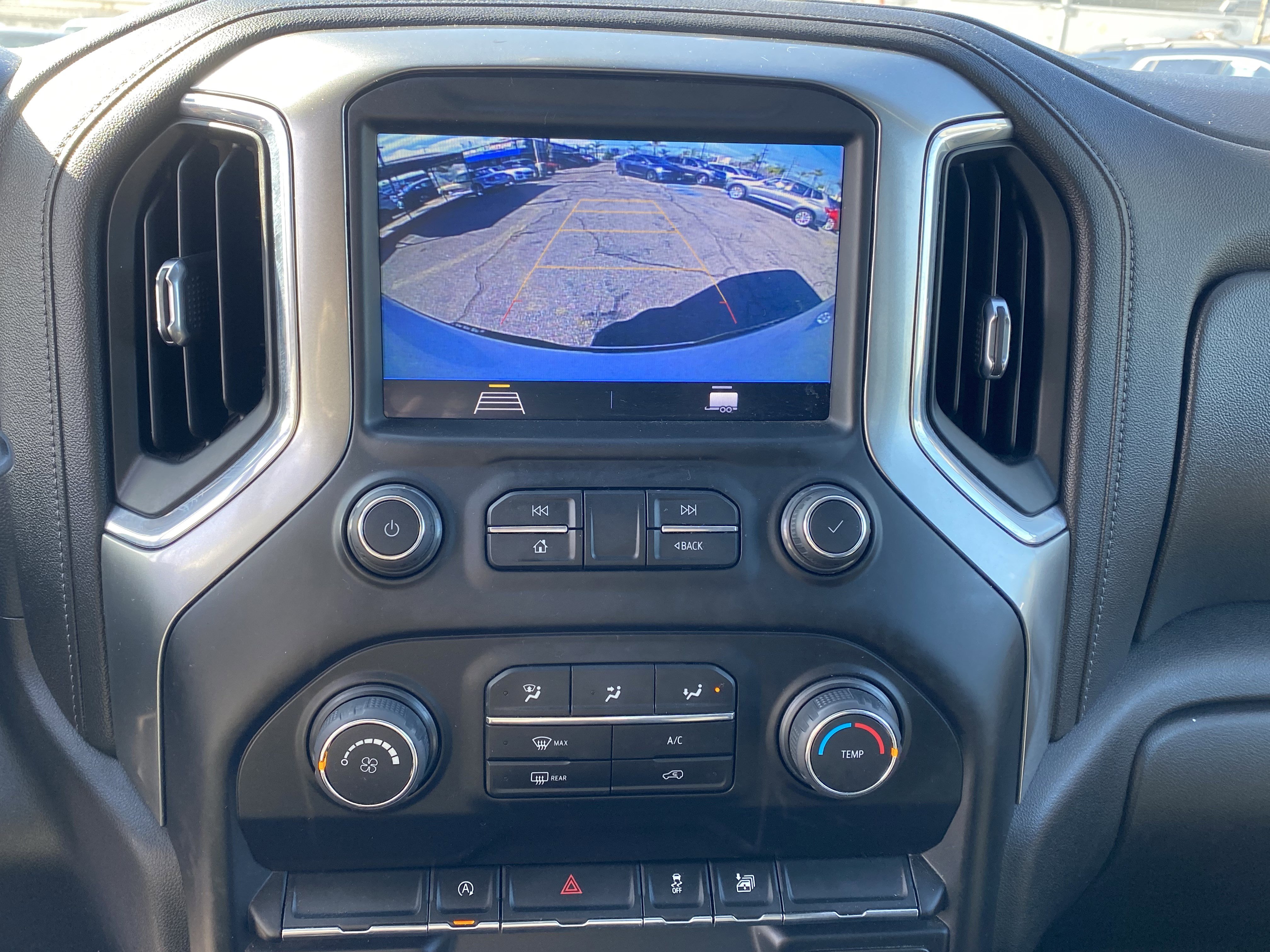 Used 2020 Chevrolet Silverado 1500 LT w/ LT Value Package image 14