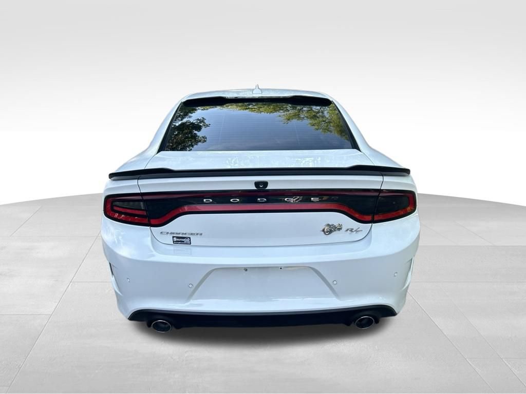 Used 2022 Dodge Charger R/T RWD image 4