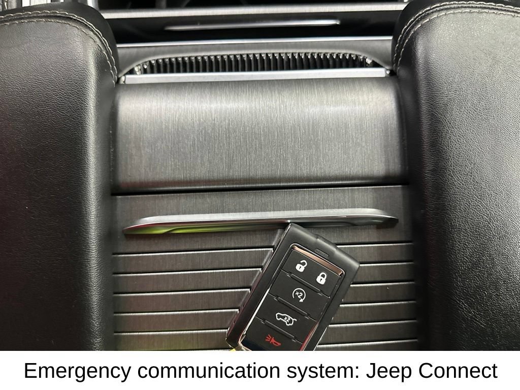 Used 2025 Jeep Wagoneer L Series II w/ 8-pass Seating Package AWD/4WD image 41