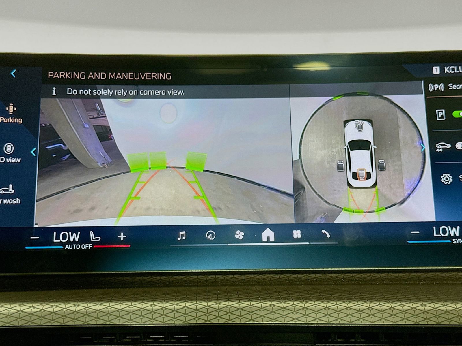 Used 2025 BMW 230i Coupe w/ M Sport Package image 14