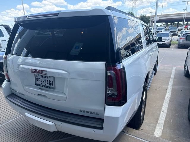 Used 2017 GMC Yukon XL SLT w/ Open Road Package RWD image 4
