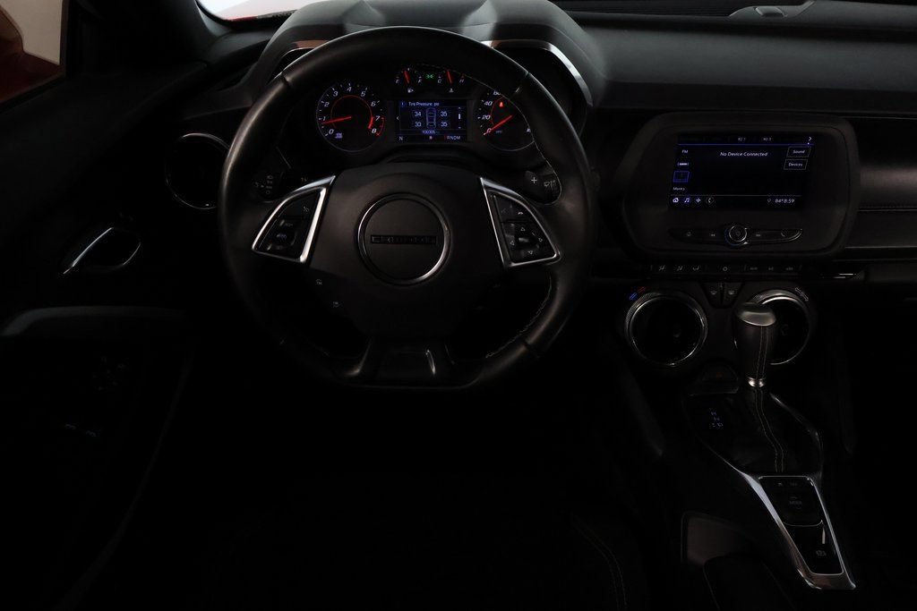 Used 2020 Chevrolet Camaro LT RWD image 9