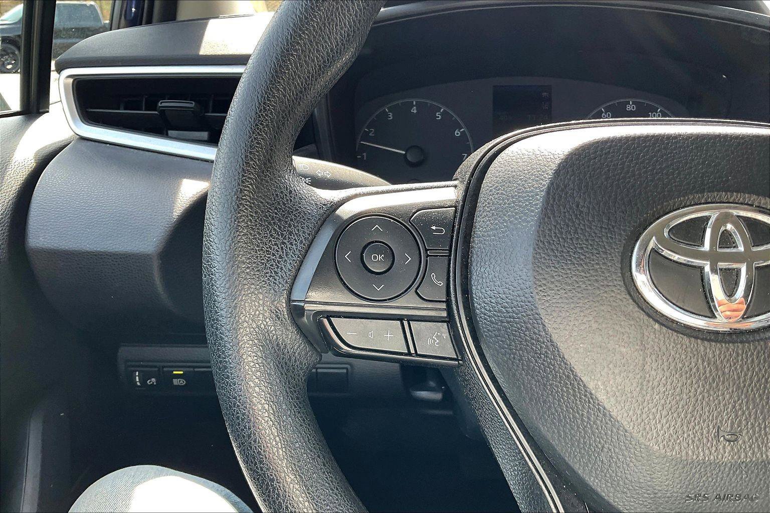 Used 2024 Toyota Corolla LE image 18