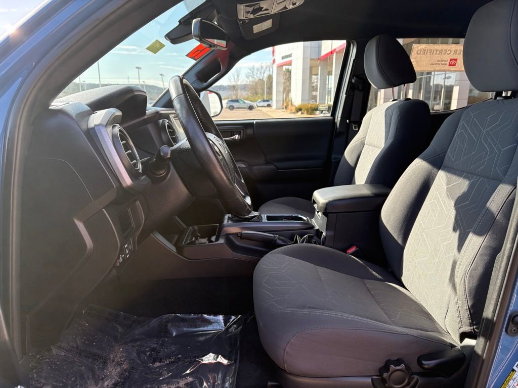Certified 2019 Toyota Tacoma TRD Off-Road image 12