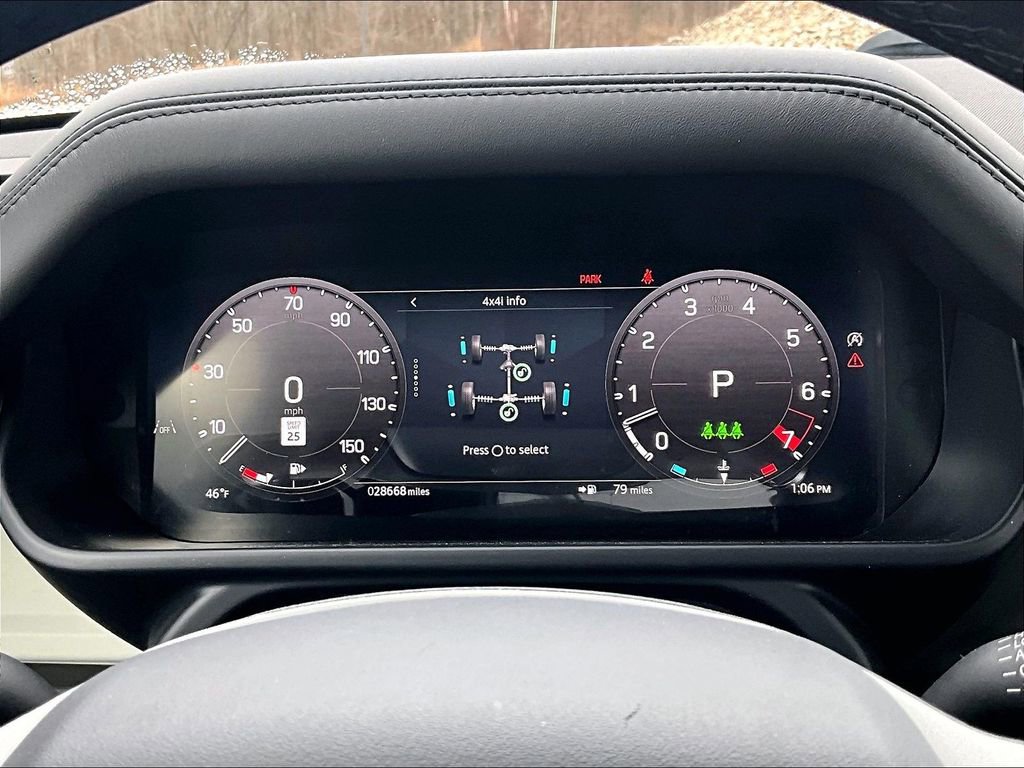 Used 2024 Land Rover Defender 110 SE image 17