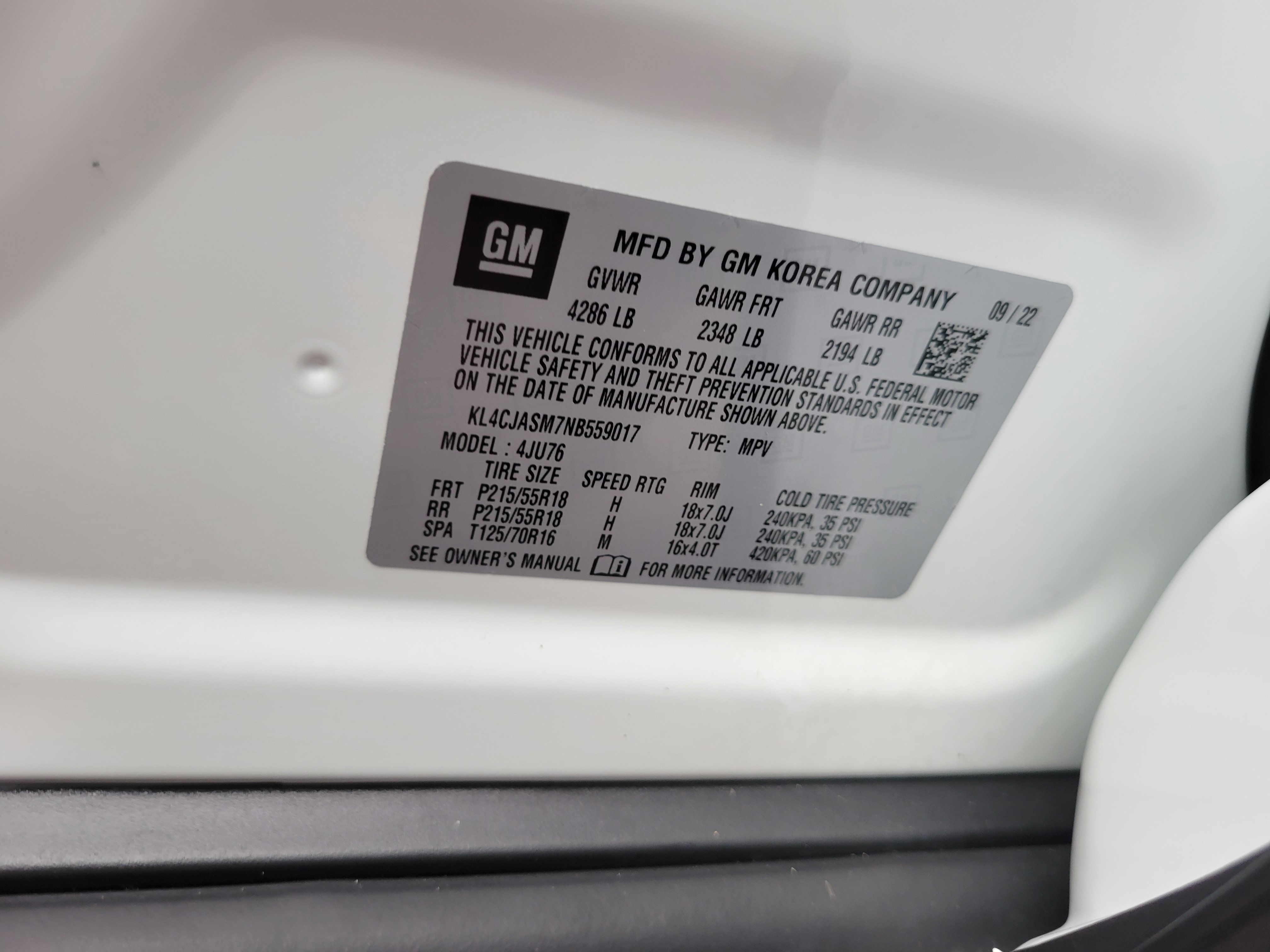 Used 2022 Buick Encore Preferred w/ Safety Package image 29