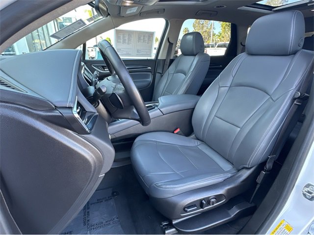 Used 2019 Buick Enclave Essence image 16