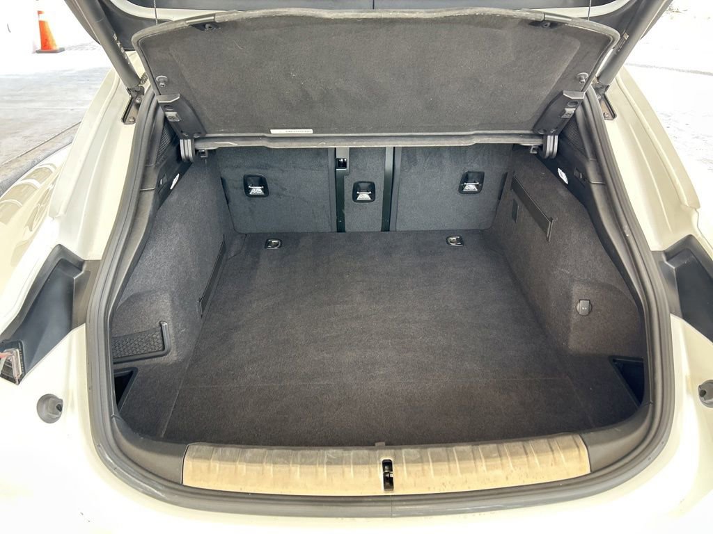 Used 2023 Porsche Taycan GTS image 34