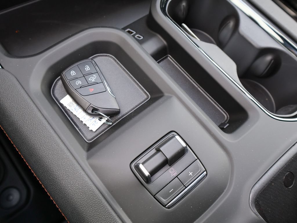 New 2026 GMC Sierra 2500 AT4 w/ AT4 Premium Plus Package AWD/4WD image 25