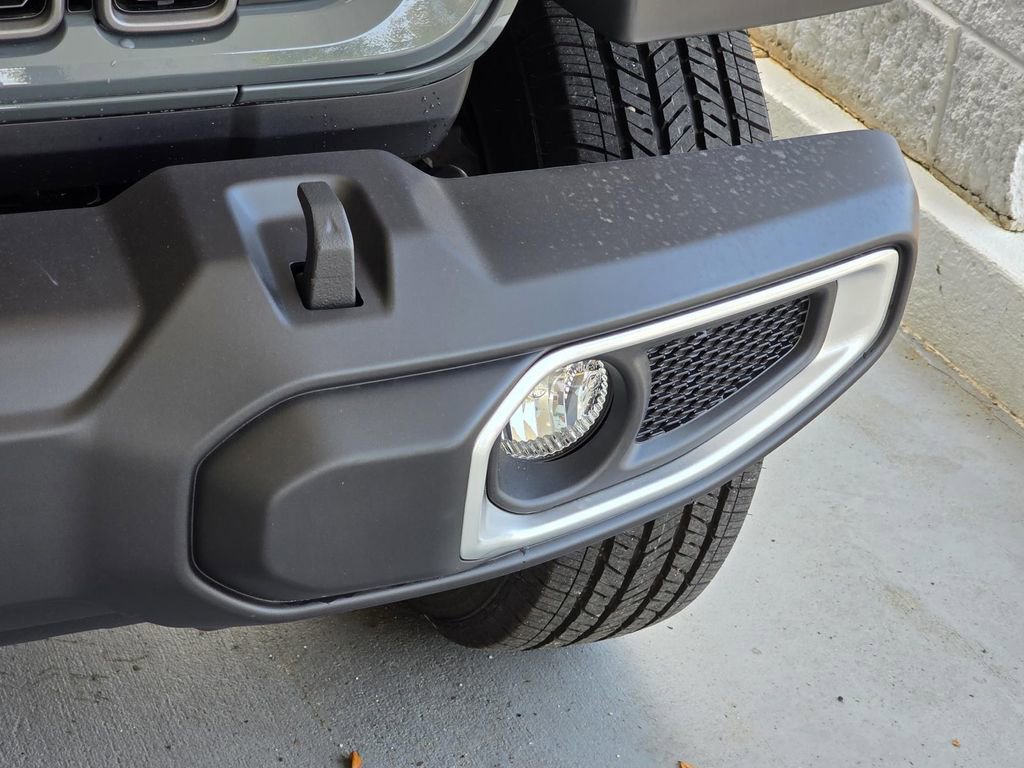 New 2026 Jeep Gladiator Sport AWD/4WD image 27