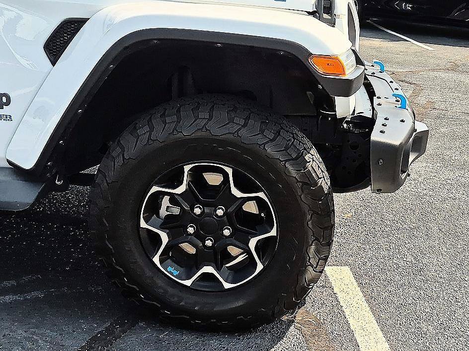 Used 2022 Jeep Wrangler Unlimited Rubicon 4xe w/ Steel Bumper Group AWD/4WD image 7