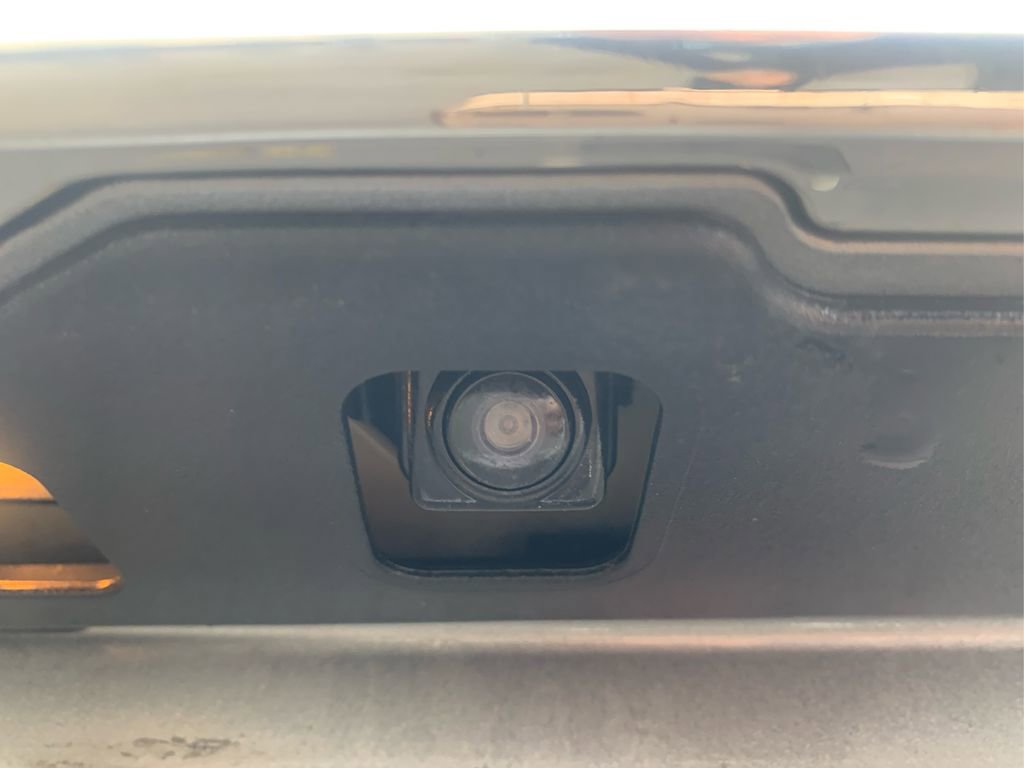 Used 2016 Nissan Rogue SV image 14