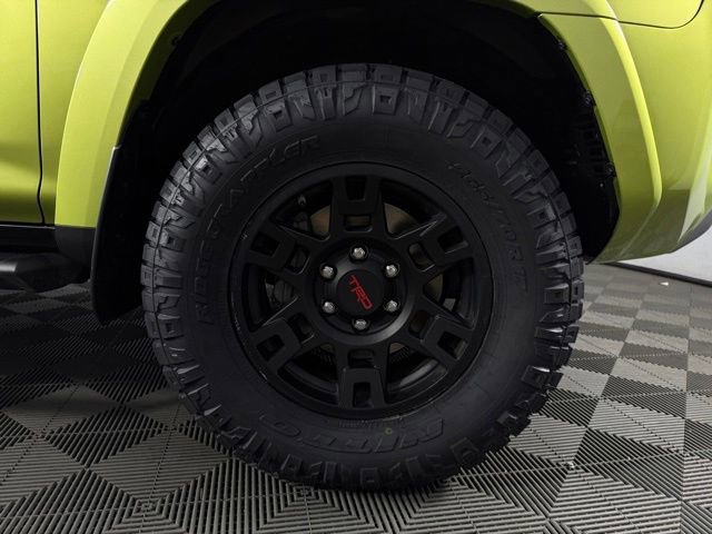 Used 2023 Toyota 4Runner TRD Off-Road Premium w/ Moonroof Package AWD/4WD image 11
