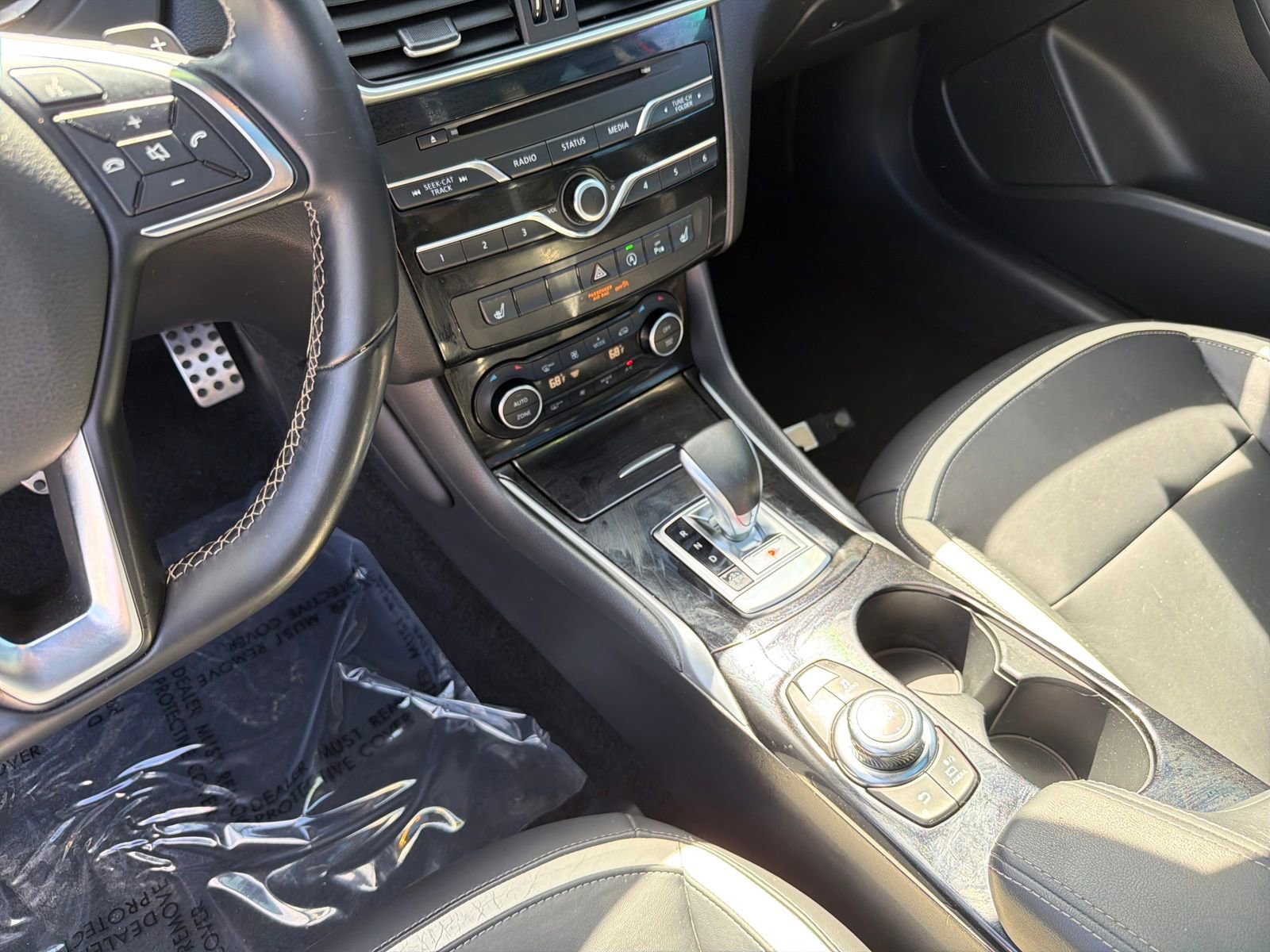 Used 2018 INFINITI QX30 Sport w/ Sport Leather Package image 18