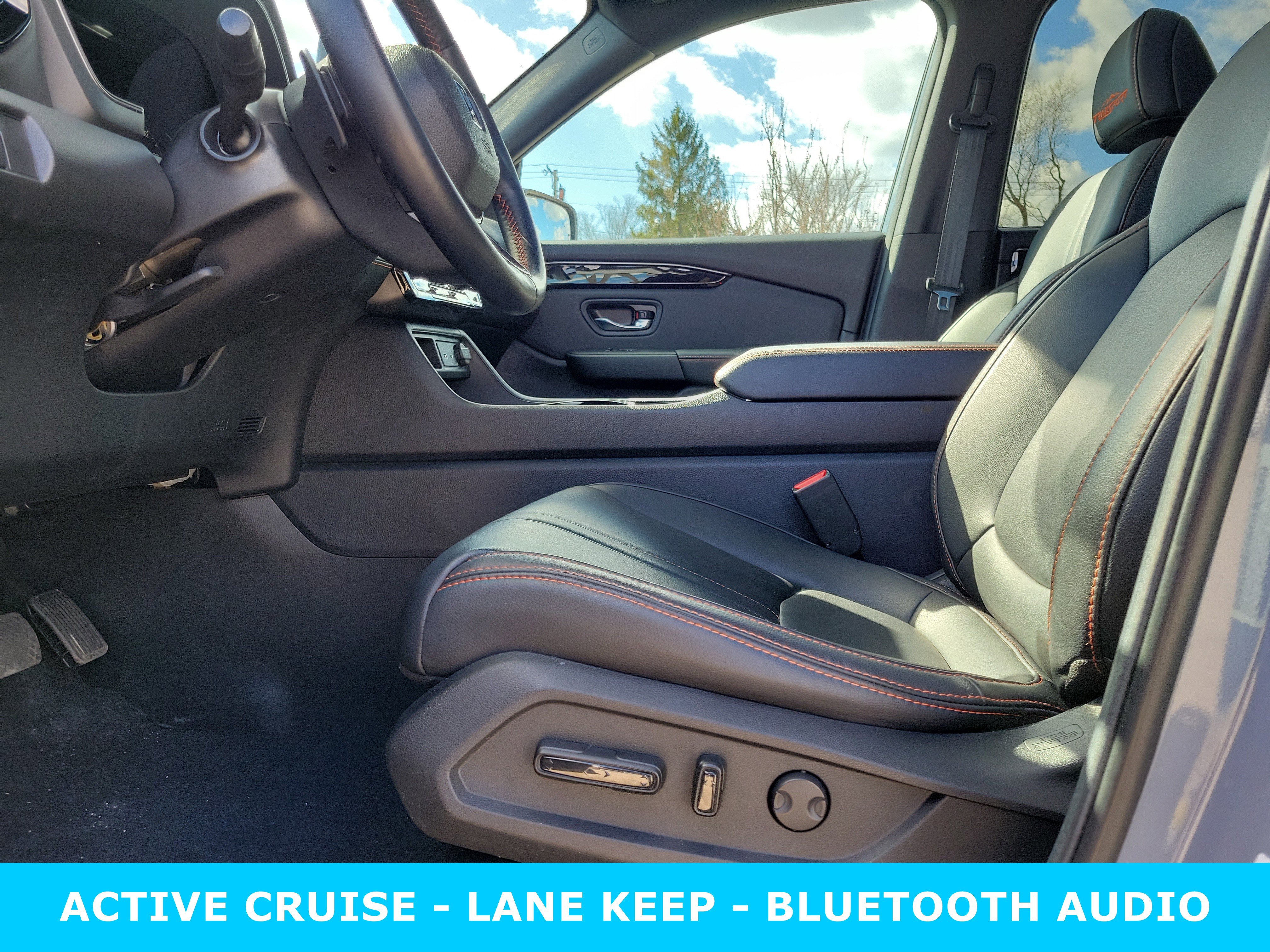 Used 2025 Honda Pilot TrailSport image 17