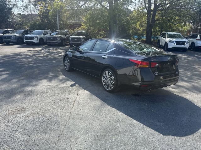 Used 2025 Nissan Altima 2.5 SL FWD image 7