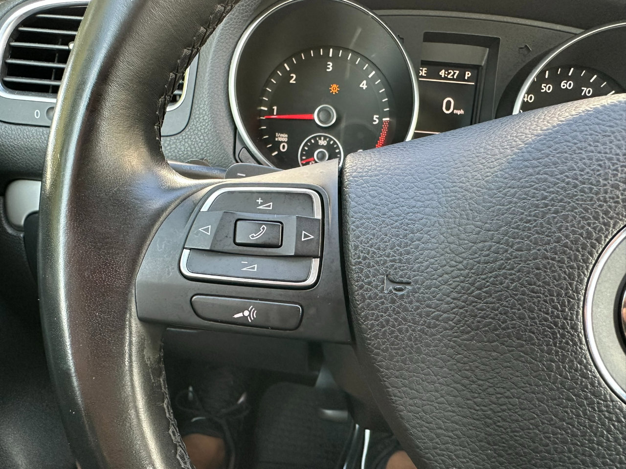 Used 2011 Volkswagen Golf TDI image 28