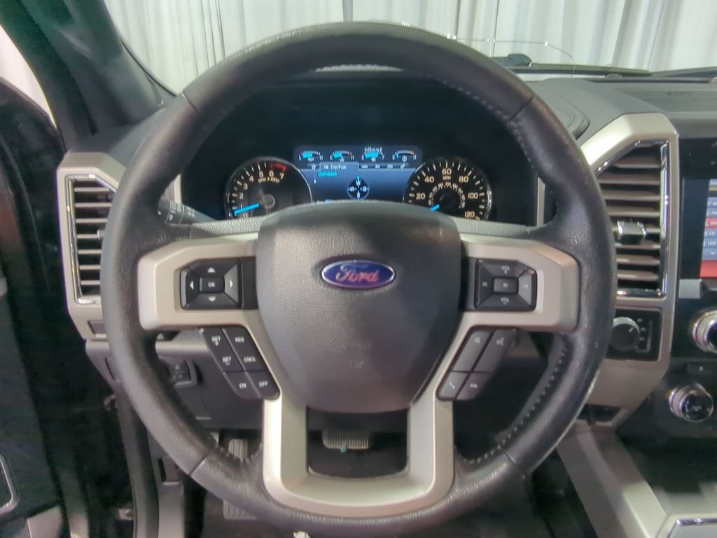 Used 2015 Ford F150 Lariat w/ Equipment Group 502A Luxury AWD/4WD image 29