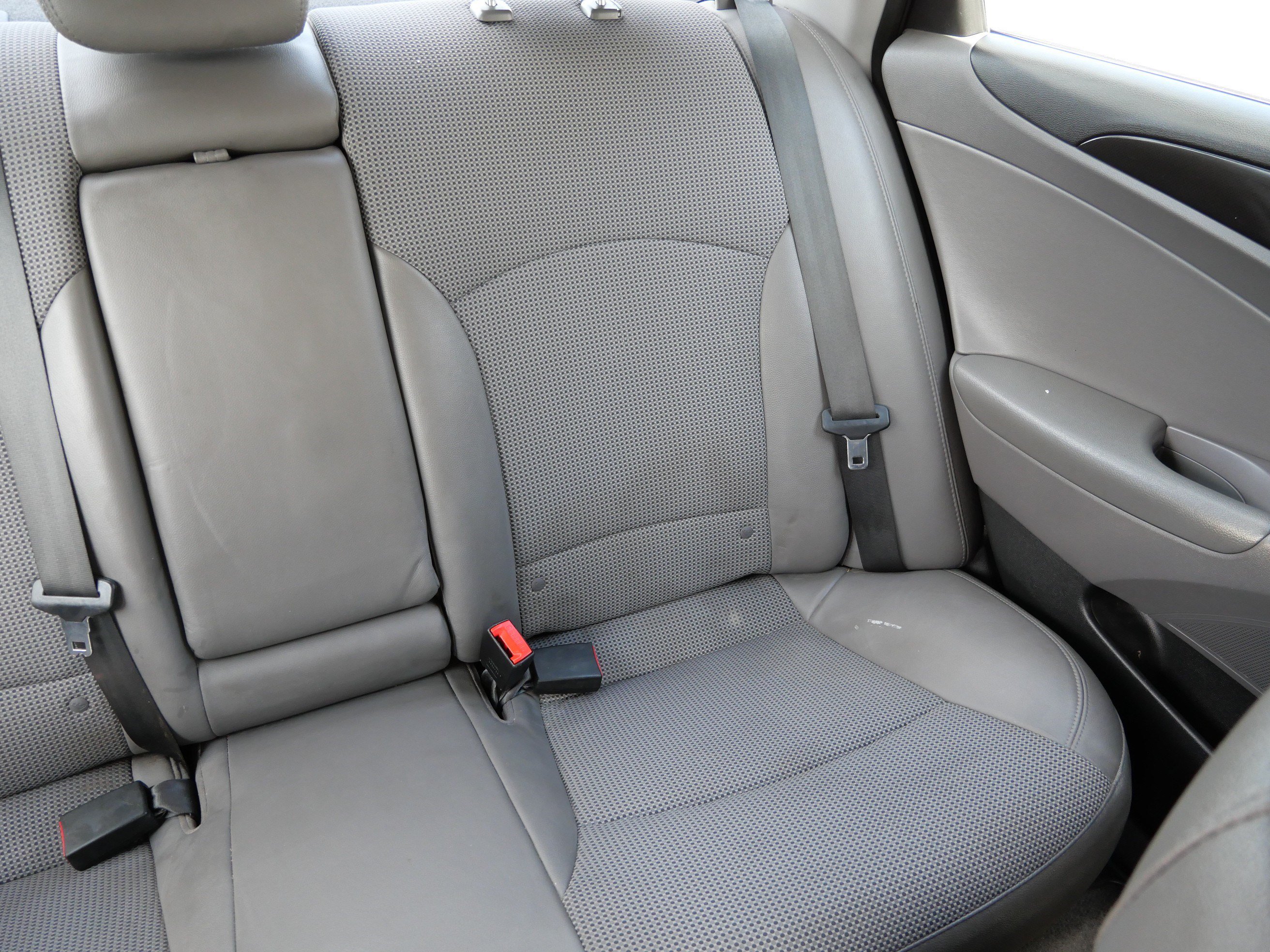 Used 2014 Hyundai Sonata SE FWD image 14