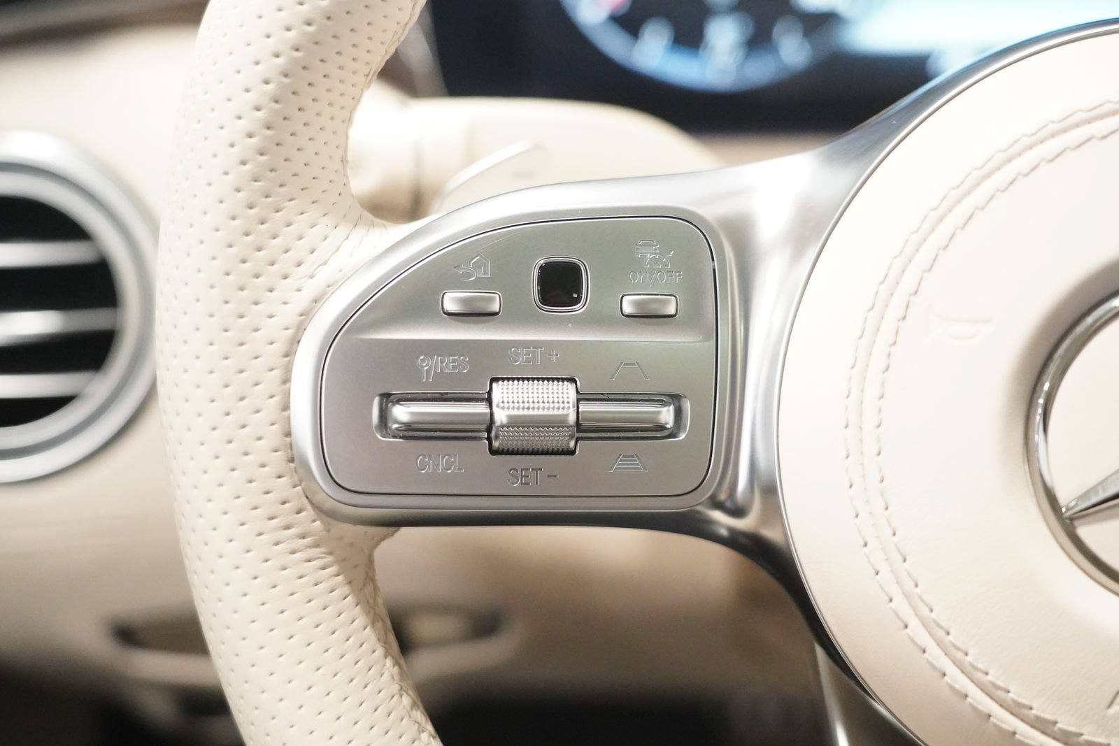 Certified 2021 Mercedes-Benz S 560 4MATIC Coupe image 16