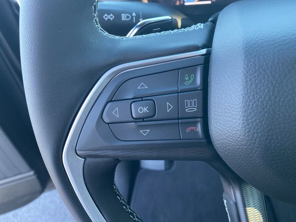 New 2025 Jeep Grand Cherokee L Altitude image 17