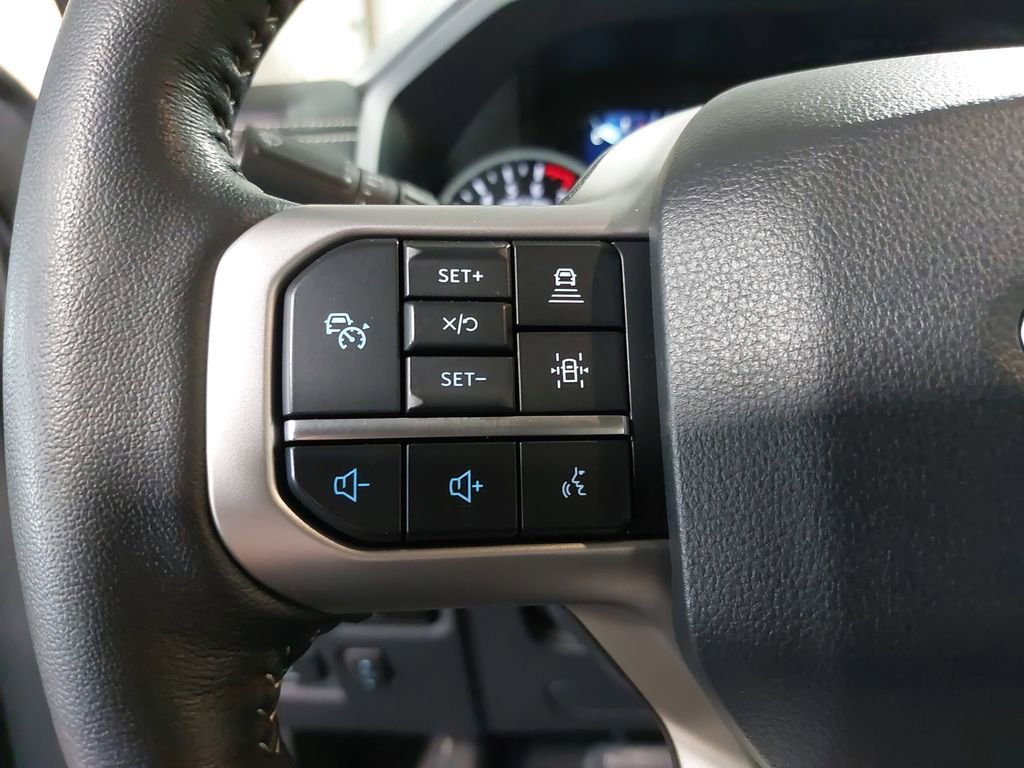 Used 2024 Ford Expedition XLT AWD/4WD image 18