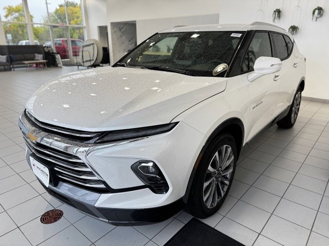 Used 2025 Chevrolet Blazer Premier w/ Driver Confidence II Package image 33