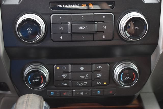 Used 2019 Ford F150 King Ranch w/ Equipment Group 601A Luxury AWD/4WD image 30
