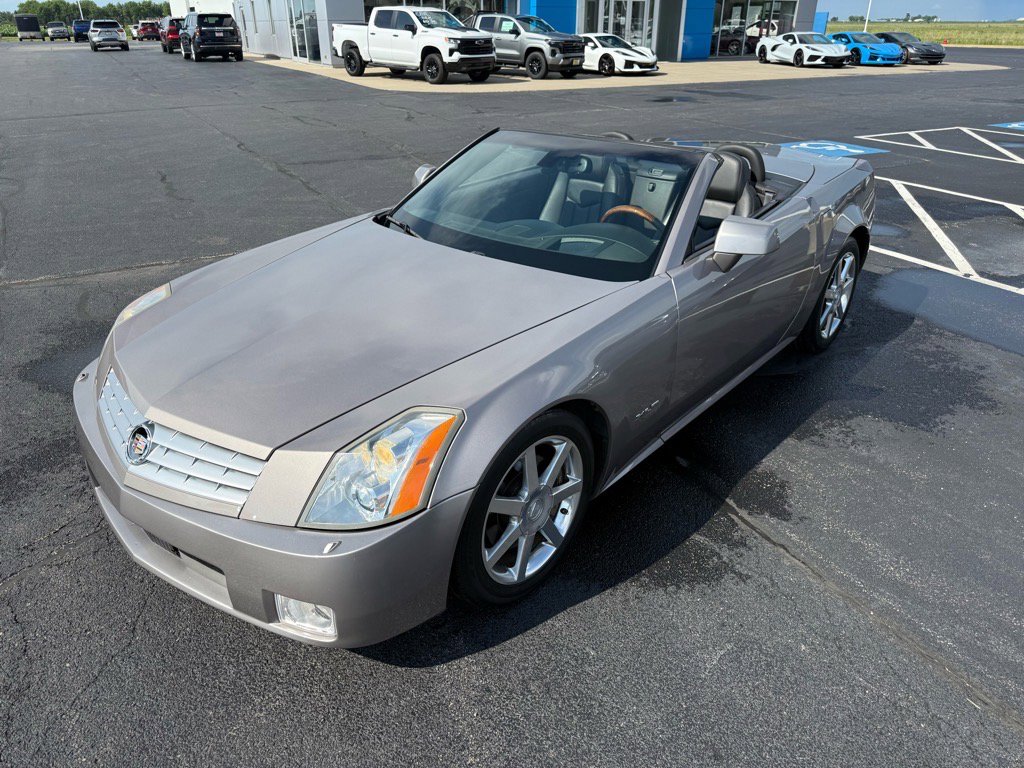Used 2005 Cadillac XLR image 9