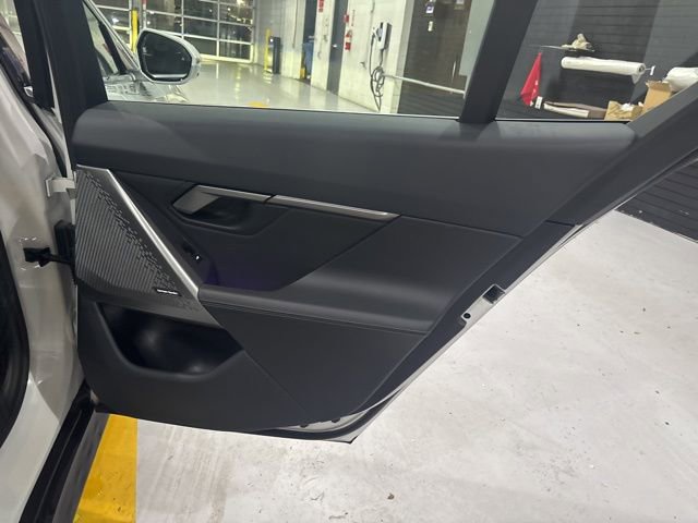 Used 2025 BMW 530i xDrive image 35