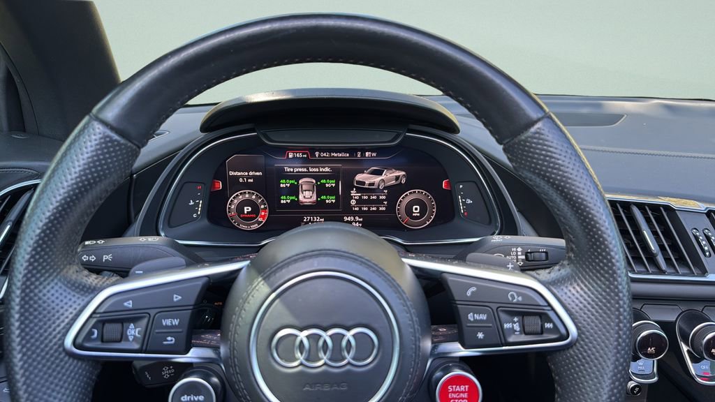 Used 2018 Audi R8 V10 image 16