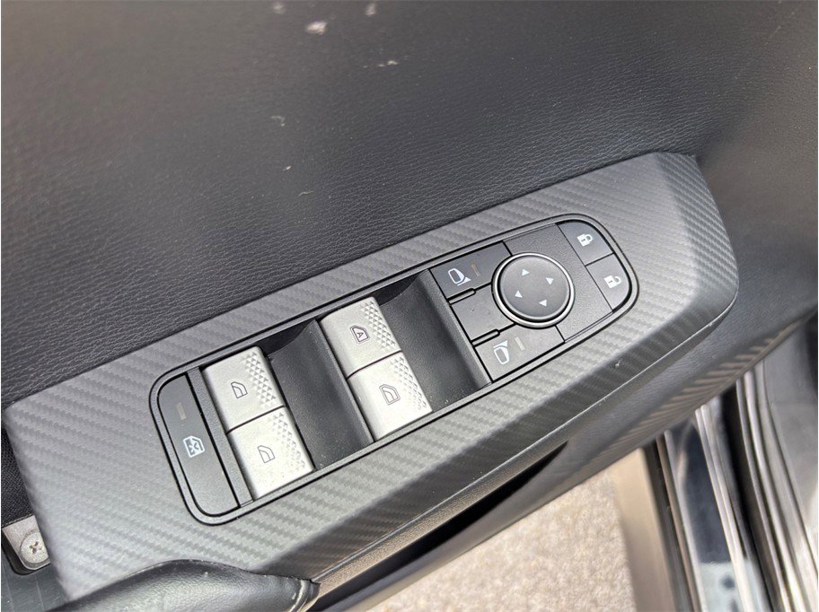 Used 2022 Mitsubishi Outlander ES image 18