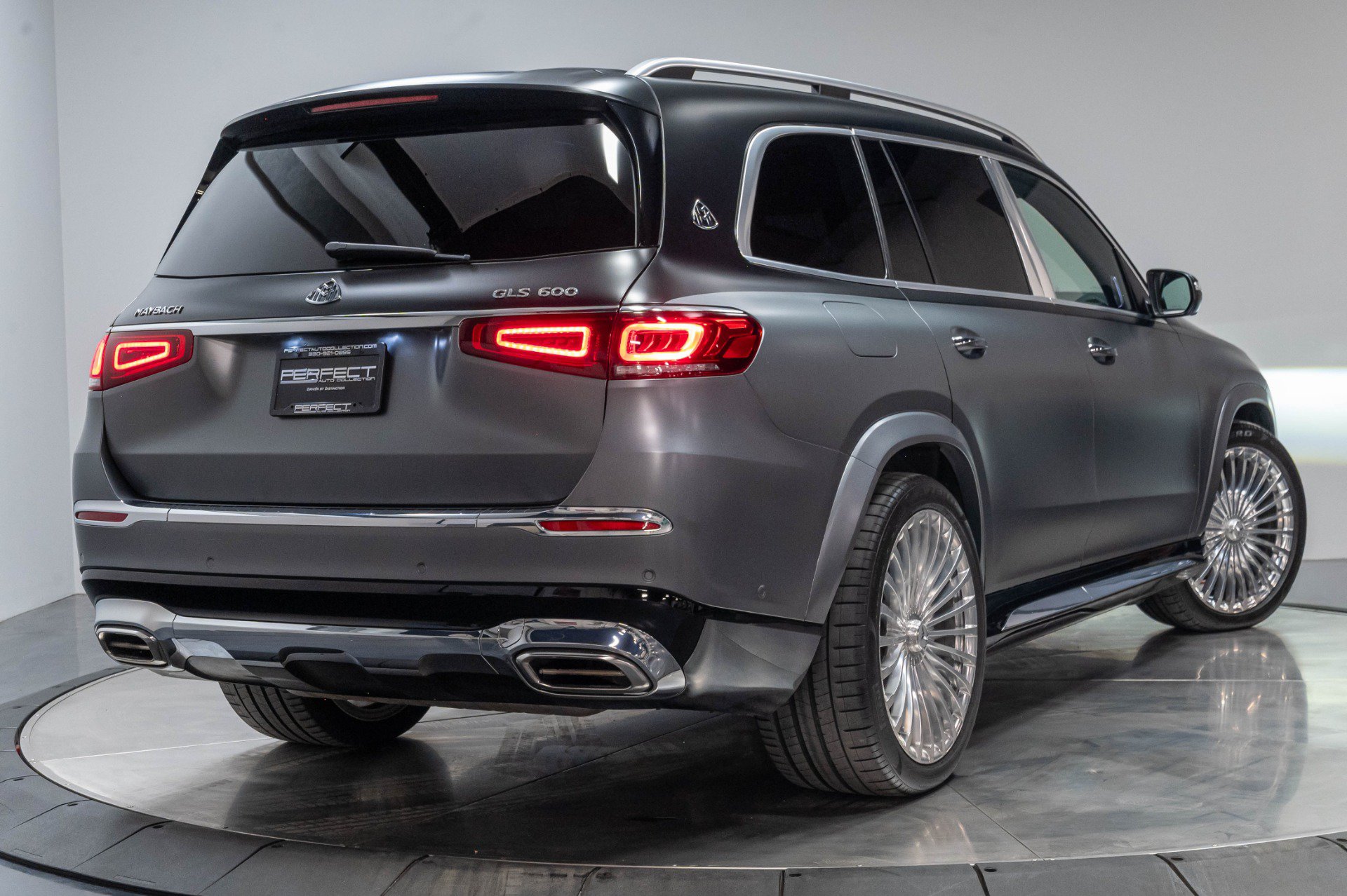 Used 2022 Mercedes-Benz Maybach GLS 600 4MATIC image 89