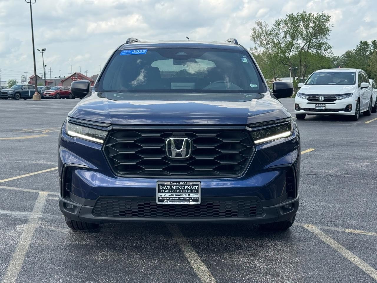 Certified 2025 Honda Pilot Sport image 12