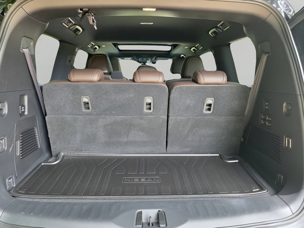 Used 2025 Nissan Armada Platinum Reserve AWD/4WD image 7
