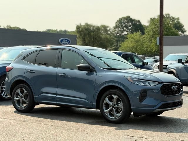 Used 2023 Ford Escape ST-Line AWD/4WD image 26